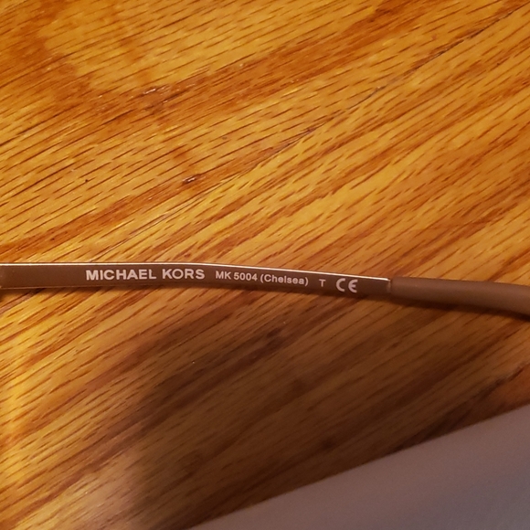 Michael Kors Chelsea Sunglasses - Picture 4 of 6